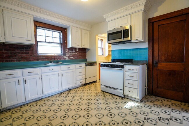 81 Beechcroft St, Unit #1A