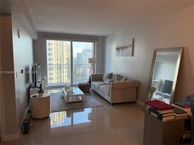 7350 SW 89th St in Miami, FL - Building Photo