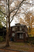 1621 Church St in Windsor, ON - Building Photo