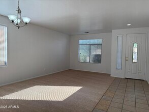 6813 S 55th Ln in Phoenix, AZ - Building Photo - Building Photo