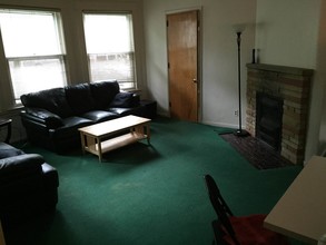 Summer Sublet 1 in 3 BRs UM Central Campus in Ann Arbor, MI - Building Photo - Building Photo