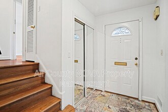 5747 27th St NW in Washington, DC - Building Photo - Building Photo