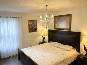 35 Postman Ln in Palm Coast, FL - Building Photo - Building Photo