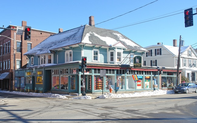 10 N State St
