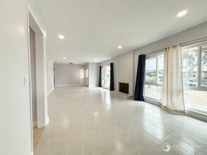 1305 Feather Ave in Thousand Oaks, CA - Building Photo - Building Photo