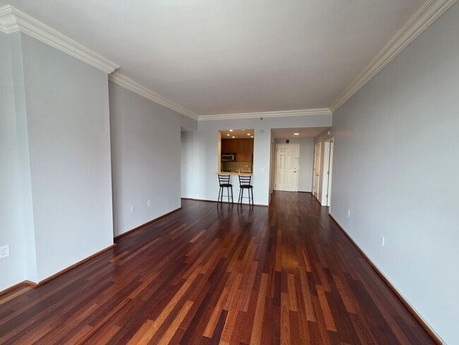 1306 City Pl in Edgewater, NJ - Foto de edificio - Building Photo