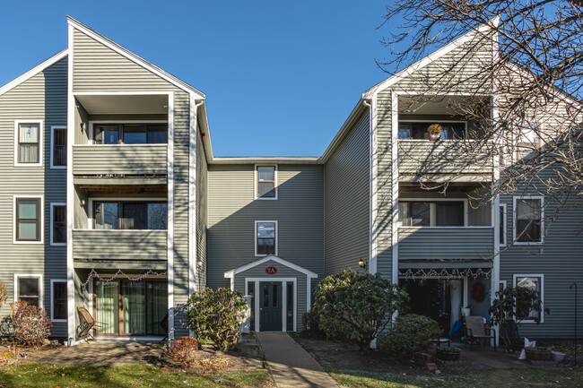 The Groves at Summer Hill in Plymouth, MA - Building Photo - Building Photo