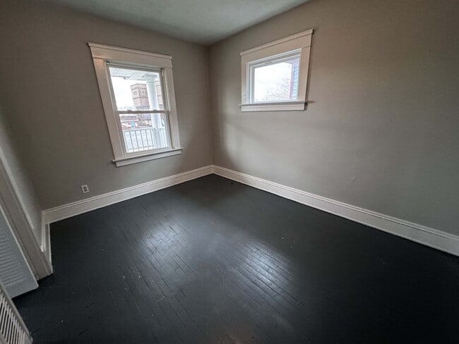 10008 Mt Auburn Ave in Cleveland, OH - Building Photo - Building Photo