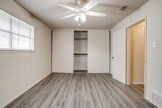 1604 Crestridge Dr in Cleburne, TX - Building Photo - Building Photo