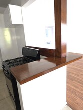 1150 Manhattan Beach Blvd in Manhattan Beach, CA - Building Photo - Building Photo