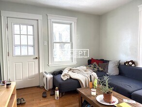 44 Day St, Unit 2 in Boston, MA - Building Photo - Building Photo