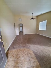 13416 Ridgeway Meadows Dr in Bakersfield, CA - Building Photo - Building Photo