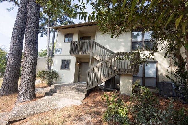 15919 Golf Club Dr in Crosby, TX - Foto de edificio - Building Photo