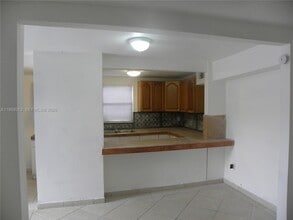 25 NW 50th Ave in Miami, FL - Building Photo - Building Photo