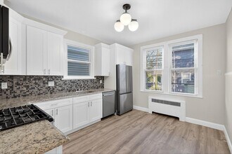 784 Avenue C in Bayonne, NJ - Building Photo - Building Photo