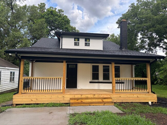 property at 532 S Ash Ave