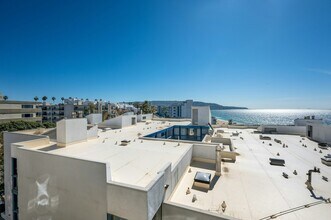 565 Esplanade in Redondo Beach, CA - Foto de edificio - Building Photo