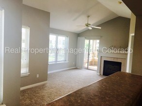 12886 Ironstone Way-Unit -APT 301 in Parker, CO - Foto de edificio - Building Photo