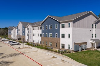 Reserve at Mott in Lufkin, TX - Building Photo - Building Photo