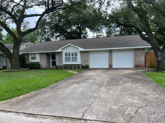 property at 9527 Emnora Ln