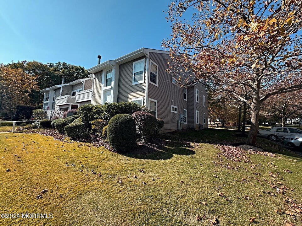 30 Crop Ct in Tinton Falls, NJ - Building Photo