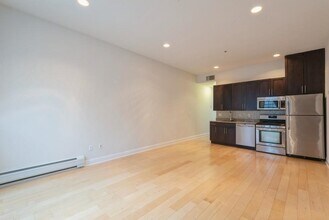 110 Liberty View Dr. in Jersey City, NJ - Building Photo - Building Photo