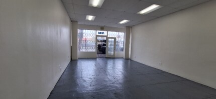 1436 W Martin Luther King Jr Blvd in Los Angeles, CA - Building Photo - Building Photo