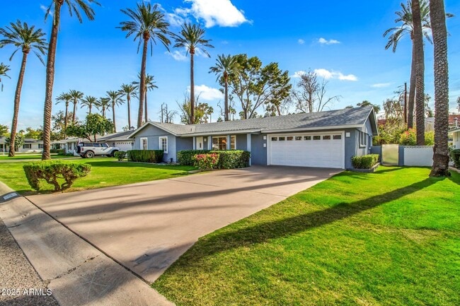 property at 4623 E Catalina Dr