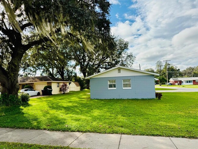 701 Cypress Ave in St. Cloud, FL - Building Photo - Building Photo