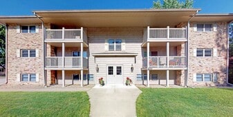 2000 S Douglas Ave, Unit 3 in Springfield, IL - Building Photo