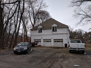 Van Gorder Manor in Willoughby, OH - Building Photo - Building Photo