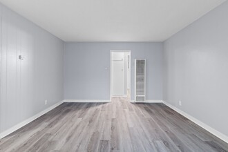 1633 Chestnut Ave, Unit C in Long Beach, CA - Foto de edificio - Building Photo