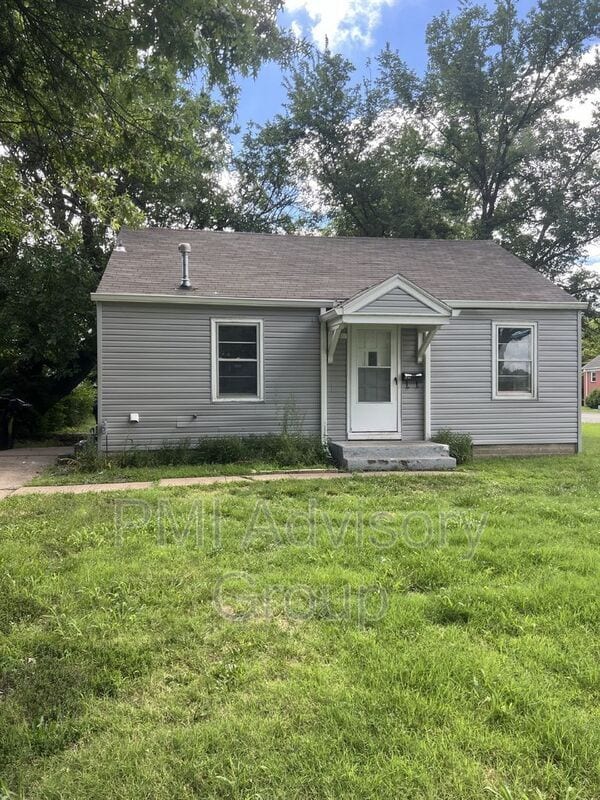 property at 2040 SW Medford Ave