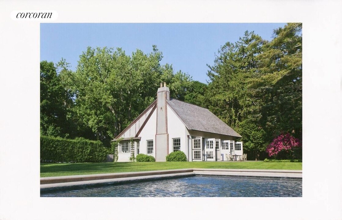 15 Baiting Hollow Rd in East Hampton, NY - Building Photo