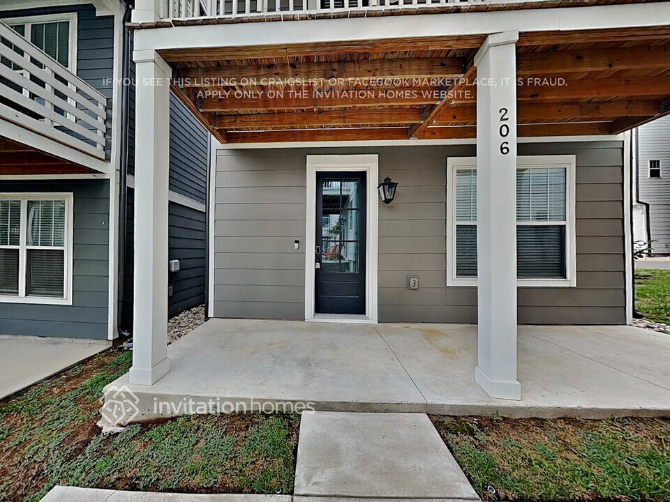 647 Vernon Ave in Nashville, TN - Building Photo