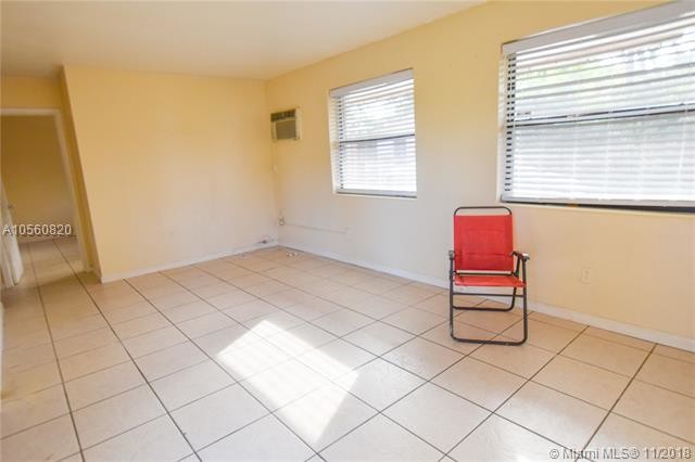 3400 SW 17th St-Unit -3400 in Miami, FL - Foto de edificio - Building Photo