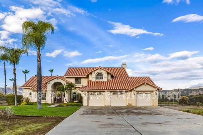 property at 493 Summerhill View