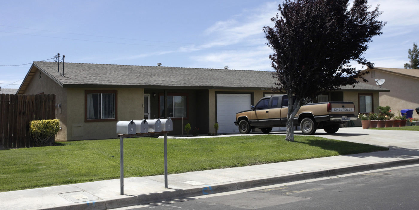 16144 Tawney Ridge Ln in Victorville, CA - Building Photo