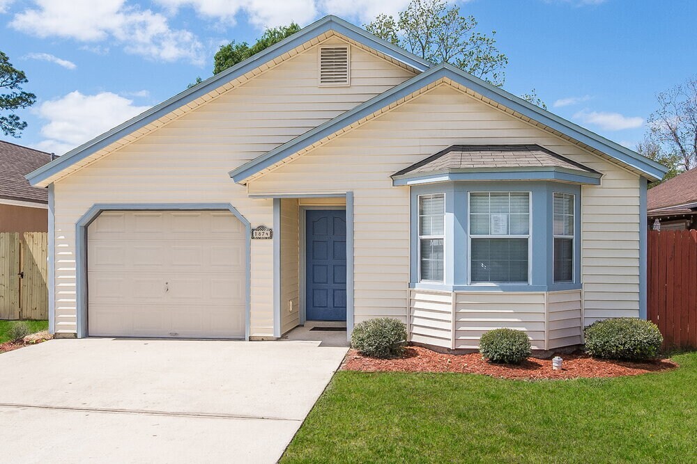 1874 Ontario Ct in Middleburg, FL - Building Photo