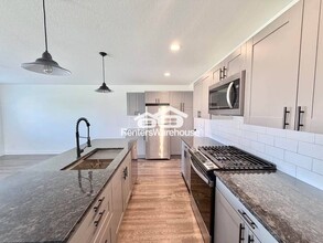 2103 Willis Ave in Perry, IA - Building Photo - Building Photo