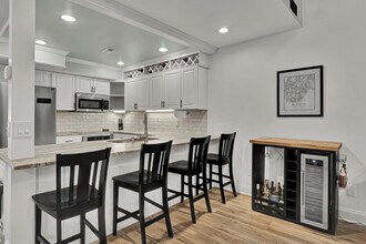 1800 Eastwood Rd, Unit 164 in Wilmington, NC - Foto de edificio - Building Photo