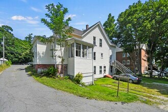 42 W Main St in Ware, MA - Building Photo - Building Photo