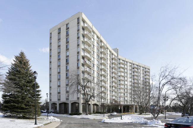 Oakbrook Towers West