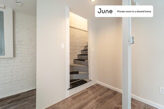Private bedroom in 2 bed/1 bath Home in Washington, DC - Building Photo - Building Photo