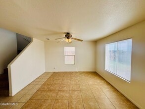 40350 Maravilla Dr in Palmdale, CA - Building Photo - Building Photo