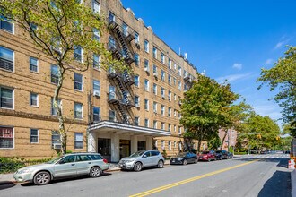 70 Dahill Rd in Brooklyn, NY - Building Photo - Building Photo