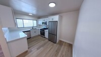 Newly Renovated - 321 San Elijo Apartments in San Diego, CA - Foto de edificio - Building Photo