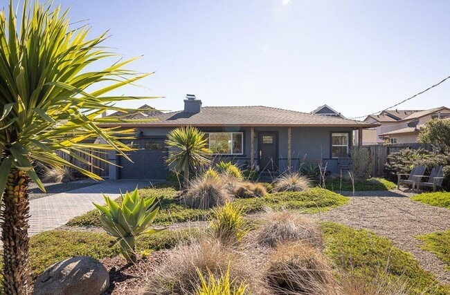 property at 400 Redondo Beach Rd