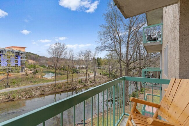 3215 N River Rd in Pigeon Forge, TN - Building Photo - Building Photo