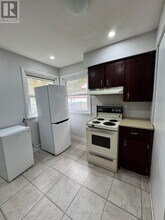 104 Queenston Crescent in London, ON - Building Photo - Building Photo